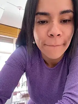 Snapshot of Naatalia chatting on 03-01-25, 05:38 Naatalia online show from 03-01-25, 05:38