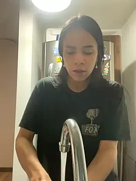 Snapshot of Naatalia chatting on 03-18-25, 05:01 Naatalia online show from 03-18-25, 05:01