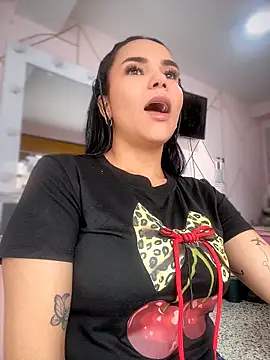 Naatalia online show from 04-14-26, 05:18