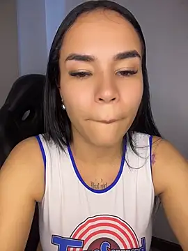 Naatalia online show from 04-16-26, 09:39