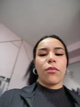 Snapshot of Naatalia chatting on 11-27-25, 05:46 Naatalia online show from 11-27-25, 05:46