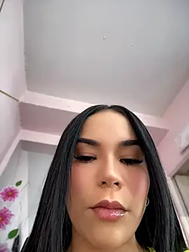 Snapshot of Naatalia chatting on 07-03-26, 04:57 Naatalia online show from 07-03-26, 04:57