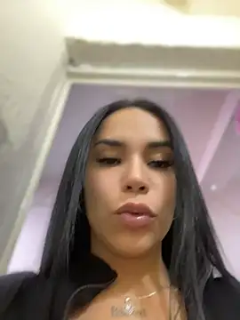 Snapshot of Naatalia chatting on 07-17-26, 09:12 Naatalia online show from 07-17-26, 09:12