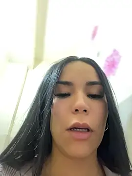 Snapshot of Naatalia chatting on 07-18-26, 08:06 Naatalia online show from 07-18-26, 08:06