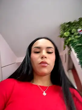 Snapshot of Naatalia chatting on 06-25-26, 06:13 Naatalia online show from 06-25-26, 06:13