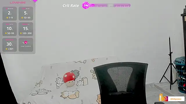 Naoko 7w7 online show from 10-19-25, 10:12