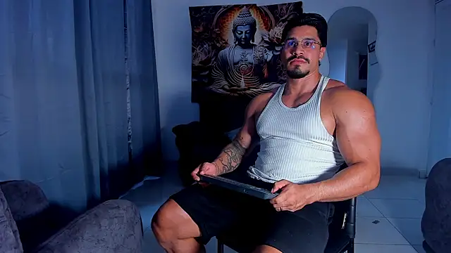 Valentino Dosantos  online show from 09-19-25, 10:14