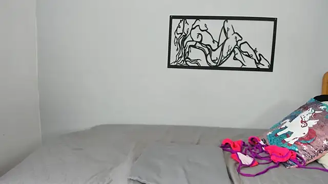 Snapshot of karina-lopez chatting on 10-16-25, 02:14 karina-lopez online show from 10-16-25, 02:14