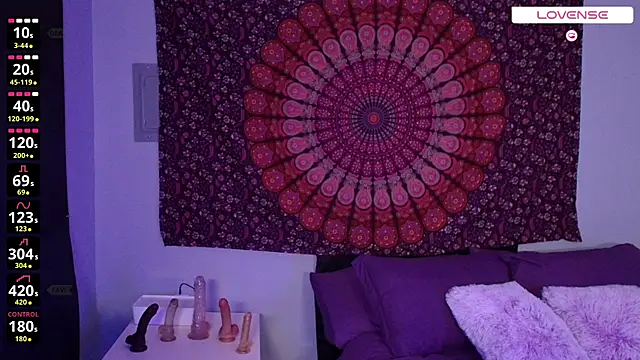 wetwildwhore online show from 07-18-26, 10:07