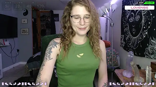 wetwildwhore online show from 10-13-25, 09:49