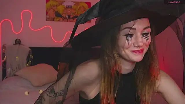 Snapshot of Limy_Sweet chatting on 10-31-25, 08:44 Limy Sweet online show from 10-31-25, 08:44