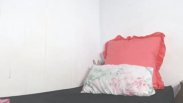 FunHotAssx97 online show from 02-10-26, 09:47