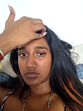 Snapshot of indianpink_lips chatting on 09-20-25, 09:25 indianpink lips online show from 09-20-25, 09:25