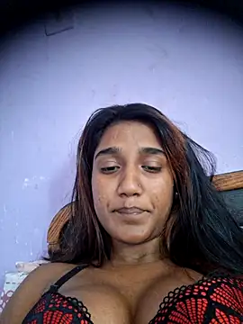 indianpink lips online show from 05-14-26, 11:18