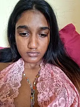 Snapshot of indianpink_lips chatting on 09-19-25, 08:29 indianpink lips online show from 09-19-25, 08:29