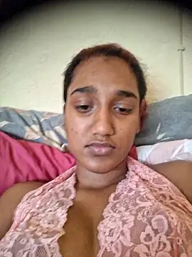 indianpink lips online show from 12-16-25, 02:10