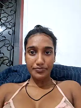 Snapshot of indianpink_lips chatting on 03-05-25, 06:45 indianpink lips online show from 03-05-25, 06:45