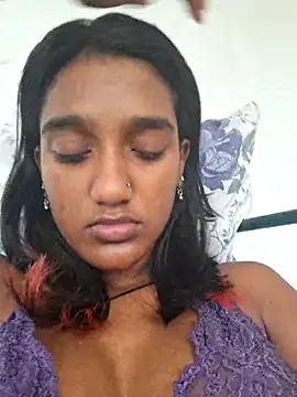 Snapshot of indianpink_lips chatting on 03-22-25, 06:43 indianpink lips online show from 03-22-25, 06:43