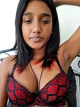 Snapshot of indianpink_lips chatting on 03-13-25, 08:59 indianpink lips online show from 03-13-25, 08:59