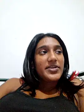 Snapshot of indianpink_lips chatting on 03-22-25, 05:52 indianpink lips online show from 03-22-25, 05:52
