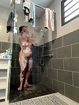 Snapshot of Lar0uch chatting on 03-22-25, 07:25 Lar0uch online show from 03-22-25, 07:25