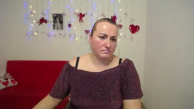 DianaMGG online show from 02-12-26, 08:58