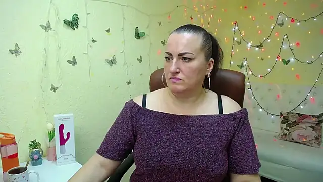 DianaMGG online show from 03-25-26, 06:24