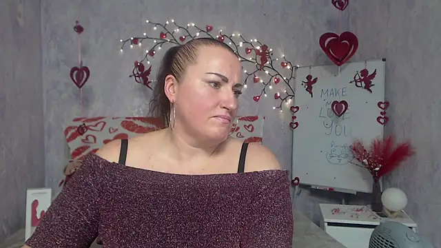 DianaMGG online show from 02-10-26, 07:29