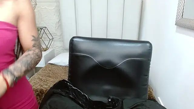 Snapshot of camilah_tk chatting on 07-15-26, 12:23 camilah tk online show from 07-15-26, 12:23