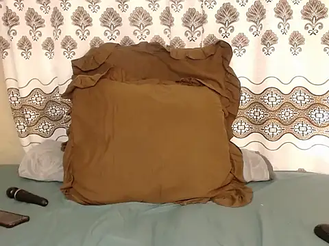 Snapshot of Karishma99_ chatting on 04-15-26, 09:26 Karishma99 online show from 04-15-26, 09:26