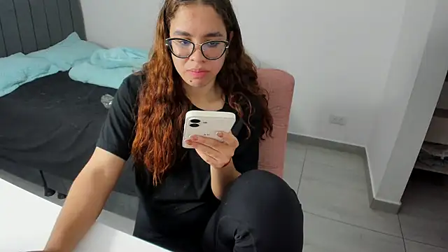 Greciaruiz  online show from 09-29-25, 10:59