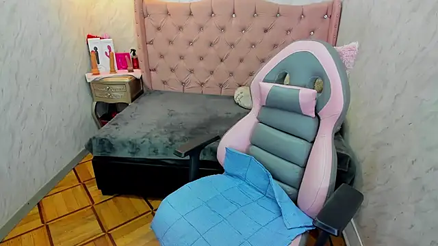 Lianngrace online show from 02-17-26, 02:25