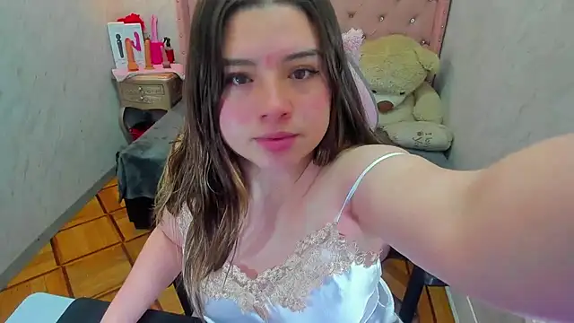 Snapshot of Lianngrace chatting on 04-22-26, 02:46 Lianngrace online show from 04-22-26, 02:46