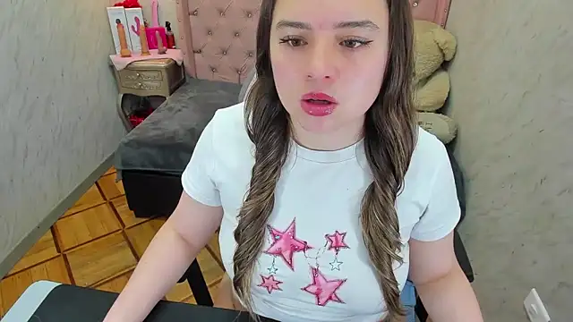 Snapshot of Lianngrace chatting on 04-23-26, 02:19 Lianngrace online show from 04-23-26, 02:19