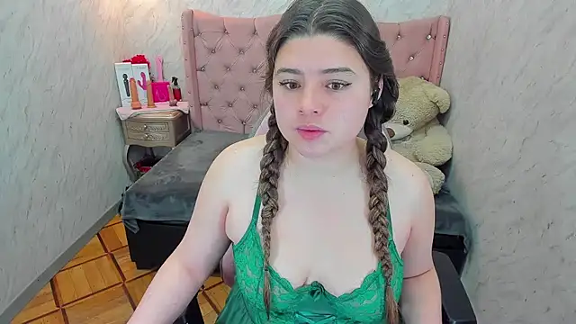 Snapshot of Lianngrace chatting on 05-29-26, 03:18 Lianngrace online show from 05-29-26, 03:18