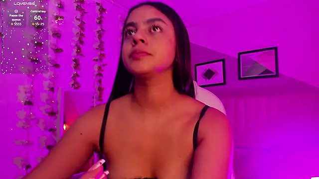 Bella walker  online show from 11-28-25, 08:09