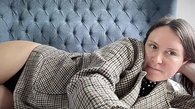 Snapshot of eatmypie69 chatting on 09-15-25, 09:21 eatmypie69 online show from 09-15-25, 09:21