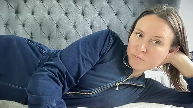 eatmypie69 online show from 11-12-25, 10:41