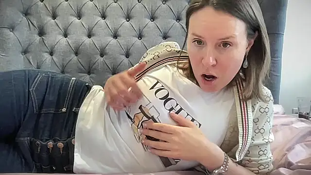 eatmypie69 online show from 12-04-25, 10:03