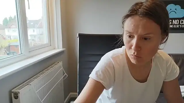 eatmypie69 online show from 06-08-26, 08:59