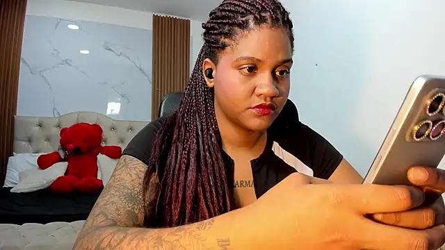 Snapshot of ZahraRose chatting on 02-24-26, 06:42 ZahraRose online show from 02-24-26, 06:42