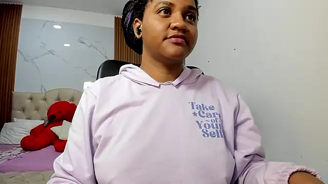 Snapshot of ZahraRose chatting on 02-12-26, 09:31 ZahraRose online show from 02-12-26, 09:31