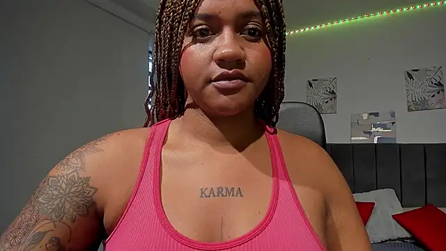 Snapshot of ZahraRose chatting on 03-10-25, 11:45 ZahraRose online show from 03-10-25, 11:45
