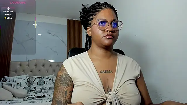 ZahraRose online show from 04-21-26, 01:42