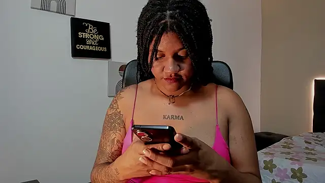 ZahraRose online show from 10-31-25, 08:05