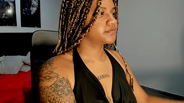 Snapshot of ZahraRose chatting on 09-20-25, 11:48 ZahraRose online show from 09-20-25, 11:48