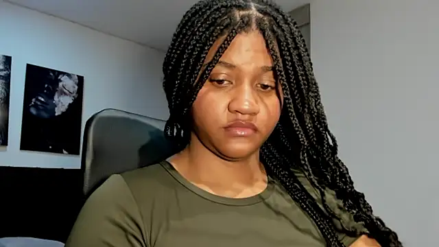 Snapshot of ZahraRose chatting on 10-03-25, 08:10 ZahraRose online show from 10-03-25, 08:10