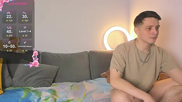 OnePunchGirl online show from 09-28-25, 04:03