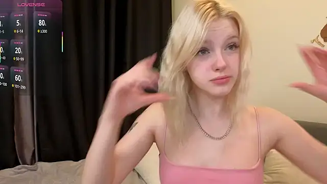 EdlaHewell online show from 11-18-25, 01:10