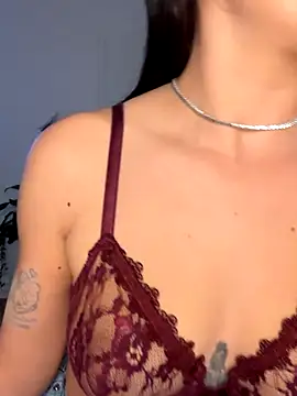 YoungHotMilf97 online show from 11-08-25, 06:55